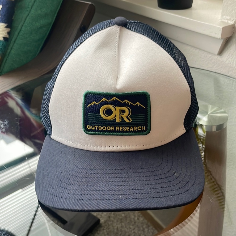 Outdoor research dark blue advocate trucker hat